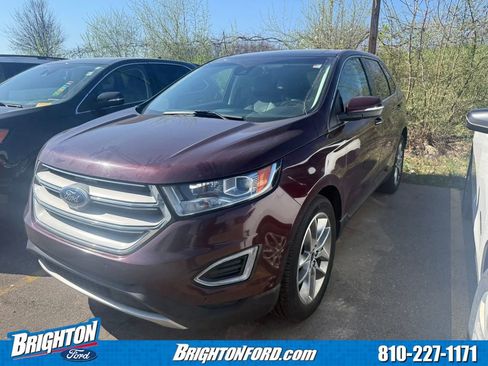 Used 2018 Ford Edge Titanium w/ Equipment Group 302A AWD/4WD image 3