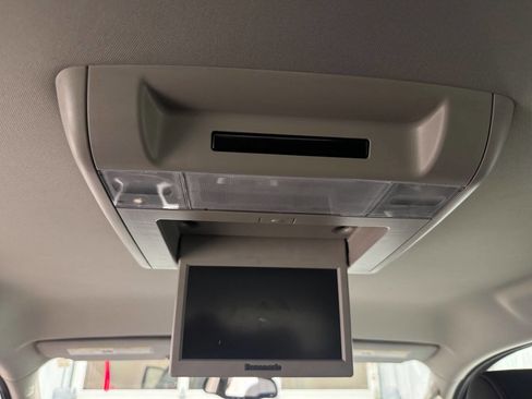 Used 2011 Chevrolet Traverse LT w/ Red Premiere Package image 25