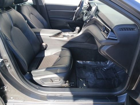 Used 2024 Toyota Camry XSE image 22