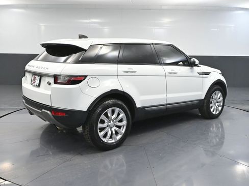 Used 2017 Land Rover Range Rover Evoque SE AWD/4WD image 5