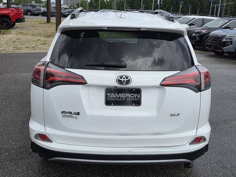 Used 2018 Toyota RAV4 XLE w/ Plus Extra Value Package FWD image 3