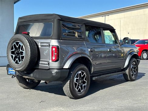 Used 2023 Ford Bronco Outer Banks image 14
