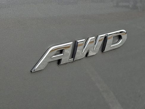 Used 2018 Honda CR-V EX image 31