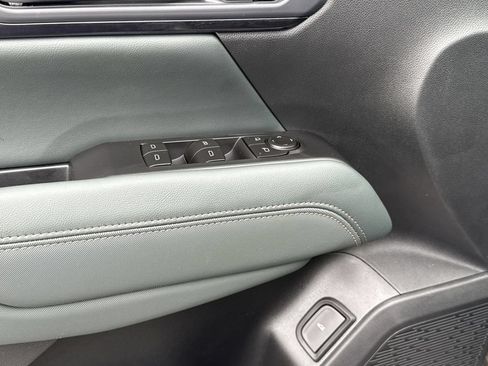 Used 2026 GMC Terrain AT4 w/ Convenience Package III AWD/4WD image 15