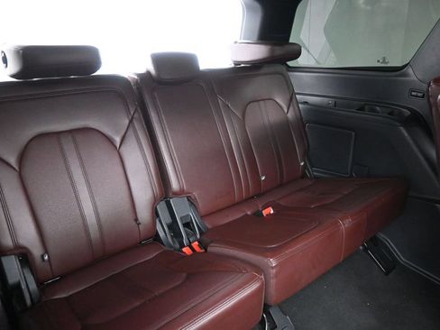 Used 2024 Ford Expedition Limited AWD/4WD image 36