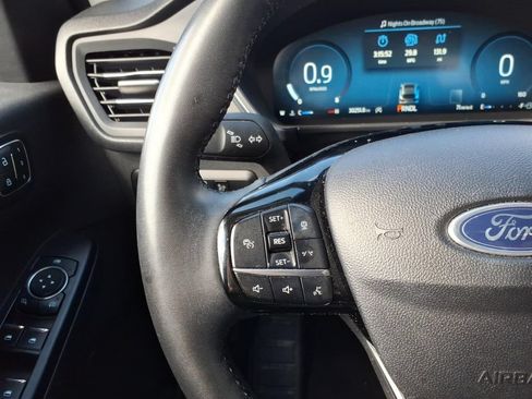 Used 2025 Ford Escape Platinum AWD/4WD image 20