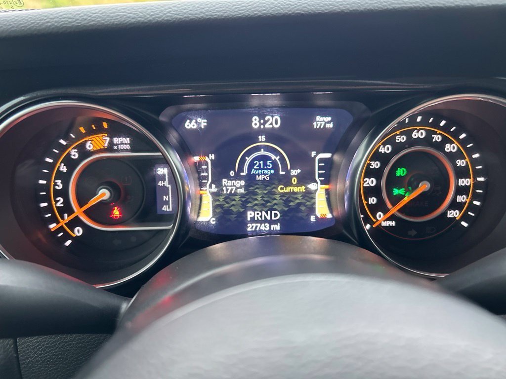 Used 2022 Jeep Wrangler Unlimited Sport AWD/4WD image 11