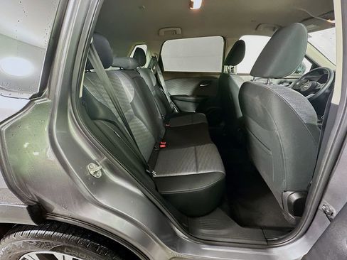 Used 2023 Nissan Rogue SV AWD/4WD image 33