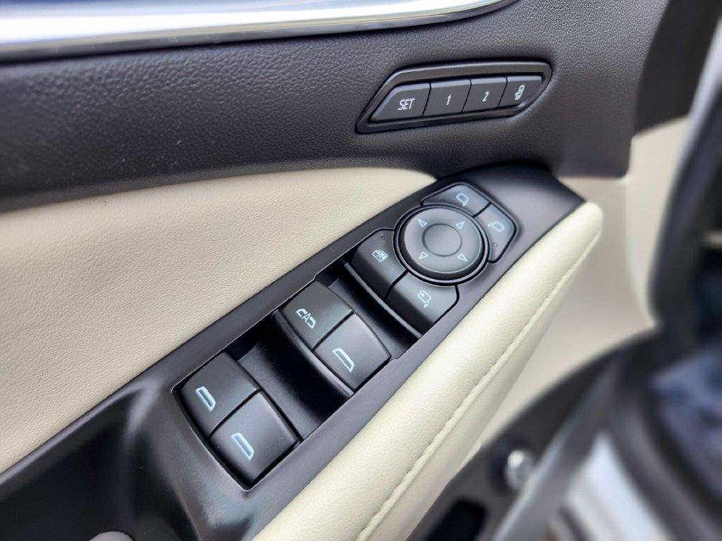 Used 2024 Buick Enclave Avenir w/ Avenir Technology Package AWD/4WD image 16