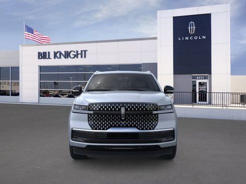 New 2025 Lincoln Navigator L Reserve image 6
