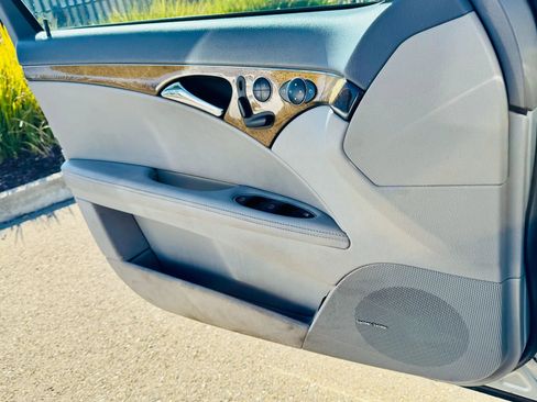 Used 2007 Mercedes-Benz E 350 Sedan image 28