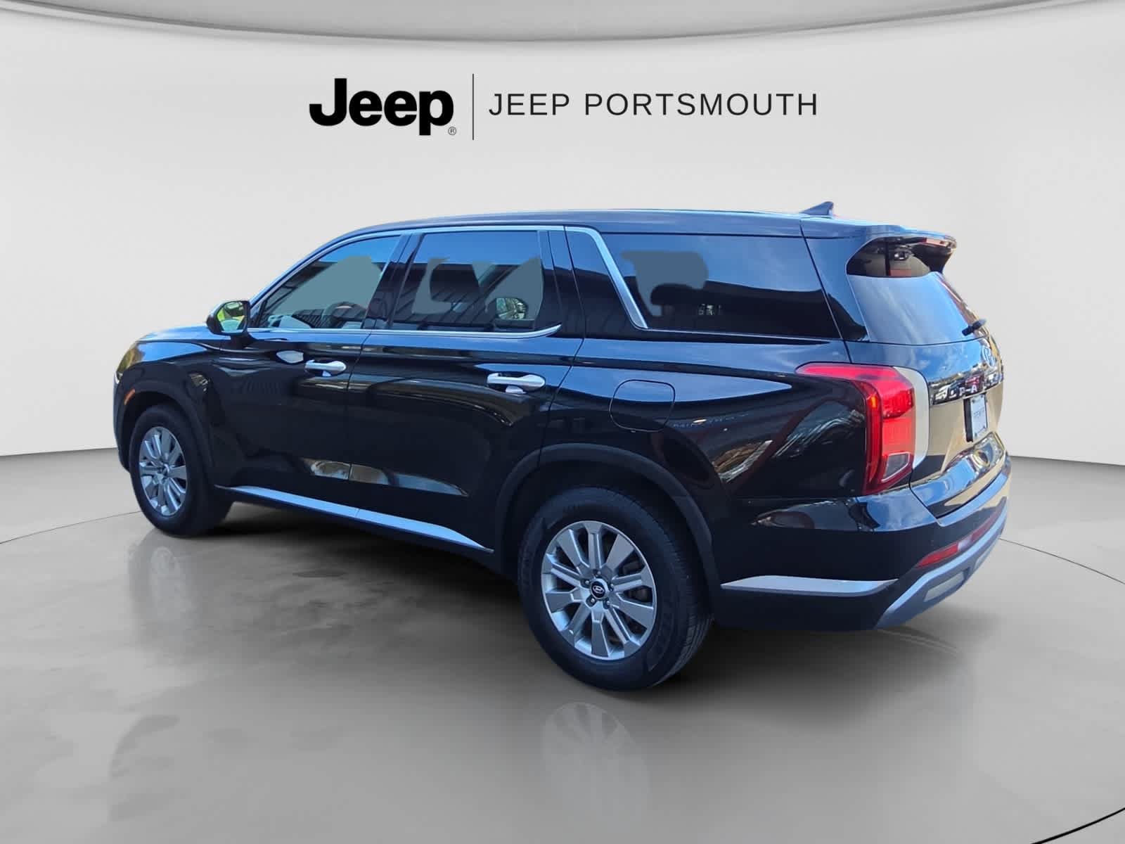 Used 2023 Hyundai Palisade SE AWD/4WD image 5