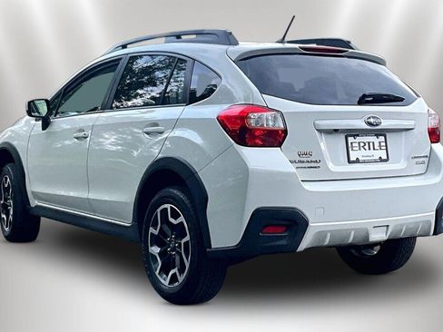 Used 2017 Subaru Crosstrek 2.0i Premium AWD/4WD image 4