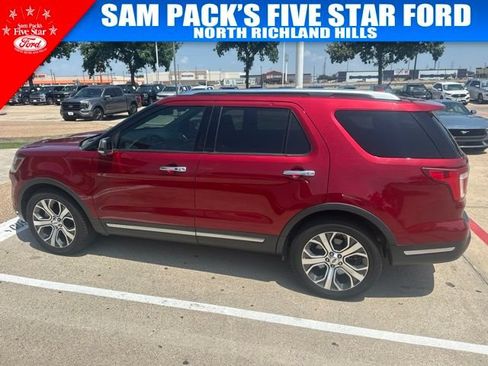 Used 2019 Ford Explorer Platinum AWD/4WD image 10