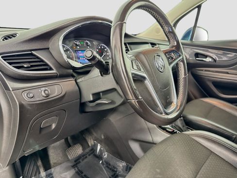Used 2020 Buick Encore Preferred FWD image 11