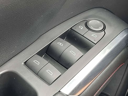 Used 2025 Chevrolet Traverse Z71 w/ Enhanced Driving Package AWD/4WD image 35