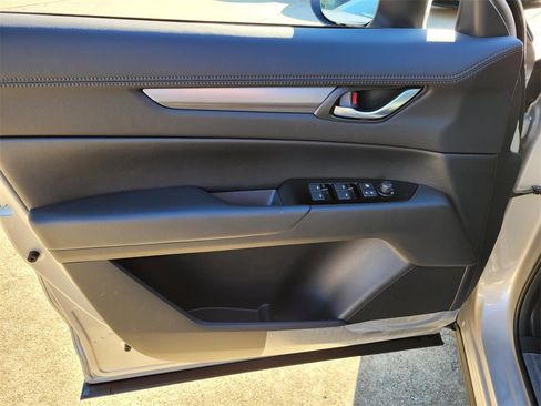 New 2025 MAZDA CX-5 AWD 2.5 S w/ Select Package image 16
