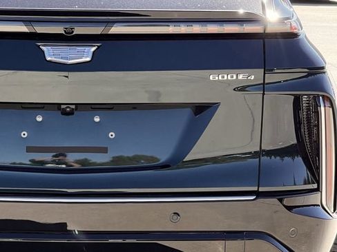 New 2026 Cadillac Lyriq Signature Luxury w/ LPO, Floor Liner Package image 5