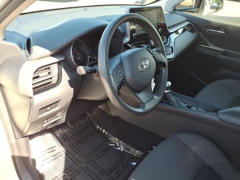 Used 2021 Toyota C-HR LE FWD image 15