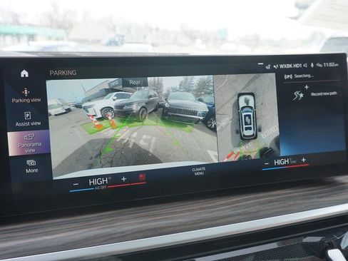 Used 2023 BMW X7 xDrive40i w/ Premium Package image 51