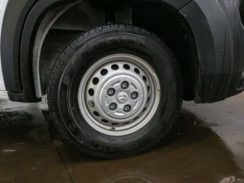 Used 2026 RAM ProMaster 2500 w/ Convenience Group FWD image 13