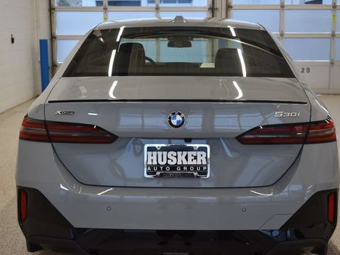 New 2027 BMW 530i xDrive w/ M Sport Package AWD/4WD image 11