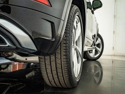 Used 2023 Audi Q5 2.0T Premium Plus w/ Premium Plus Package AWD/4WD image 42