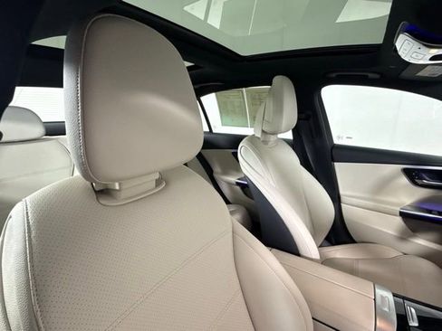 Used 2023 Mercedes-Benz C 300 Sedan image 35