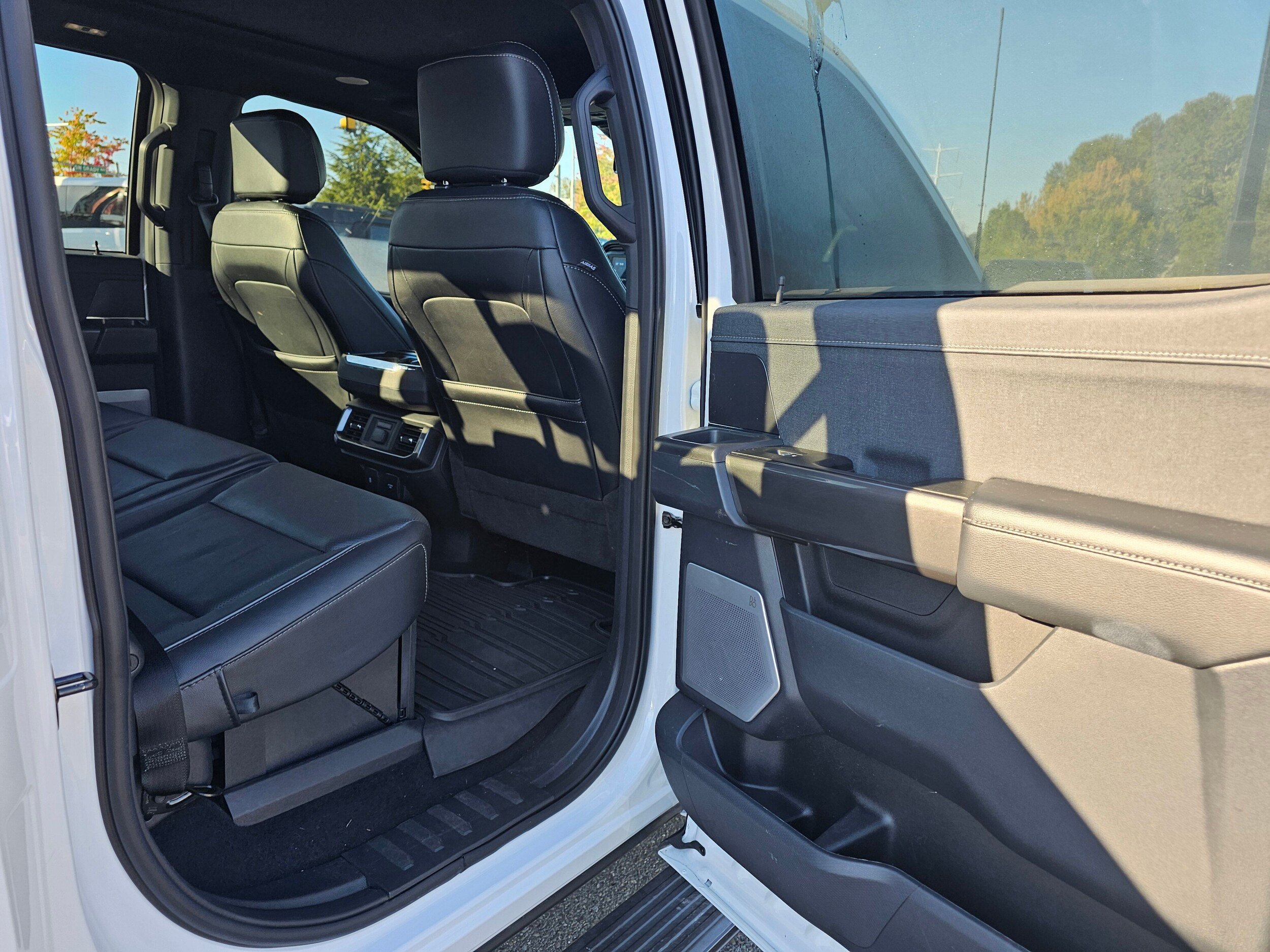 Used 2023 Ford F150 Lariat w/ Equipment Group 502A High AWD/4WD image 14