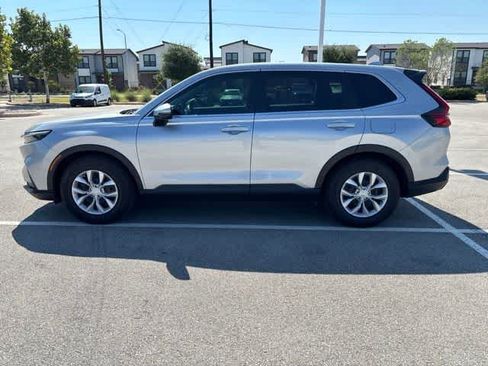 Used 2026 Honda CR-V LX image 2