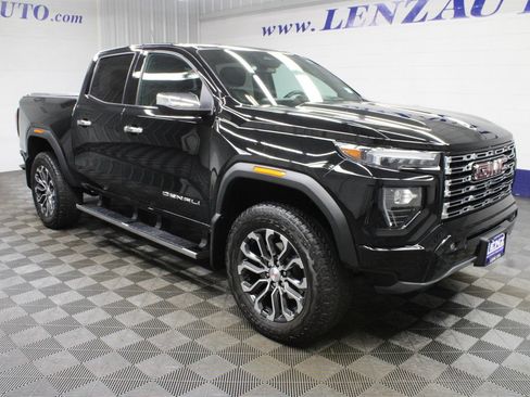 Used 2023 GMC Canyon Denali AWD/4WD image 3