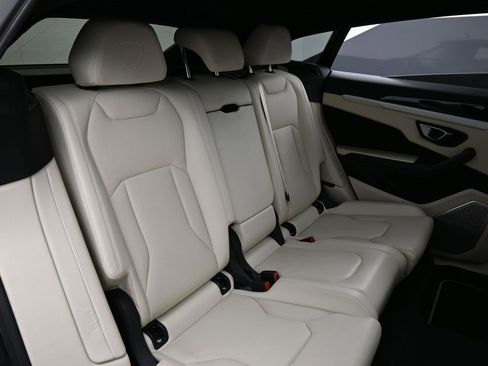 Used 2020 Lamborghini Urus image 27