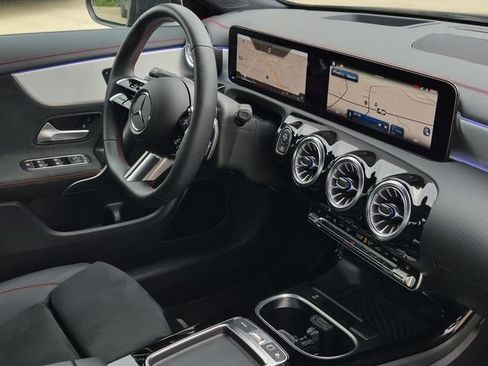Certified 2026 Mercedes-Benz CLA 250 image 11