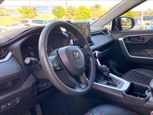 Used 2023 Toyota RAV4 LE image 14
