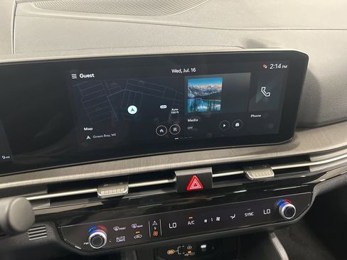New 2026 Kia Sportage X-Line w/ X-Line Technology Package image 18
