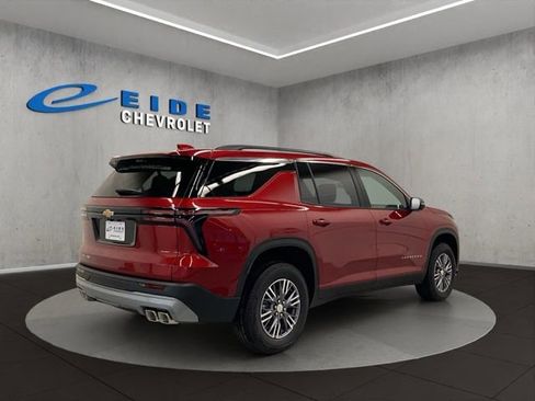New 2026 Chevrolet Traverse LT w/ Driver Confidence Package AWD/4WD image 4