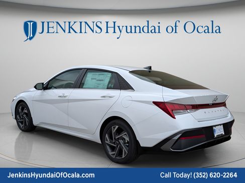 New 2026 Hyundai Elantra Limited FWD image 6