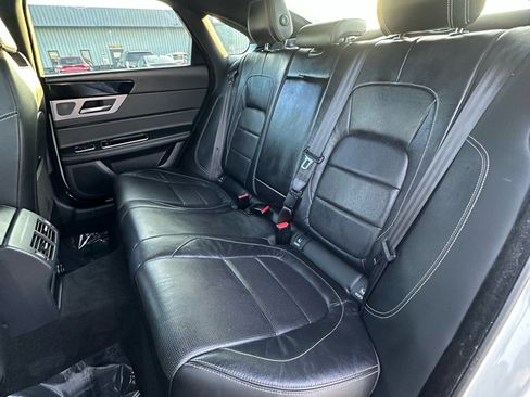 Used 2016 Jaguar XF R-Sport image 46