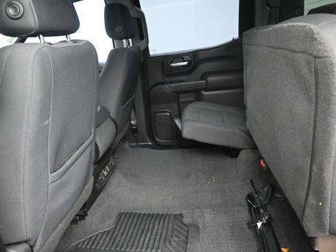 Used 2021 Chevrolet Silverado 1500 LT RWD image 14