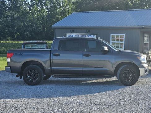Used 2013 Toyota Tundra 2WD CrewMax w/ Tow Pkg image 13