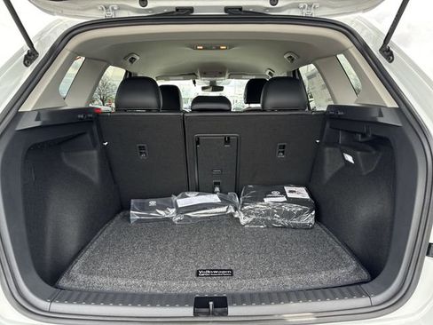New 2026 Volkswagen Taos SE AWD/4WD image 24