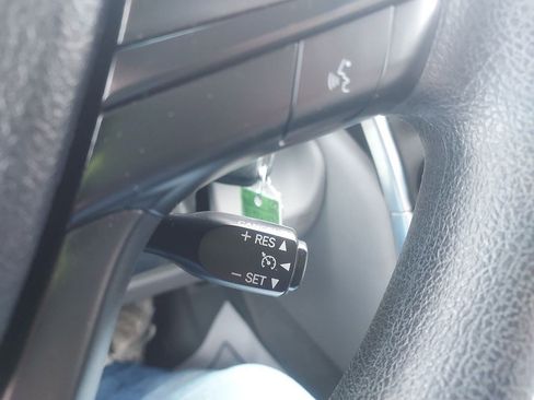 Used 2017 Toyota Camry LE FWD image 25
