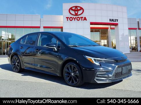 Certified 2024 Toyota Corolla SE image 1