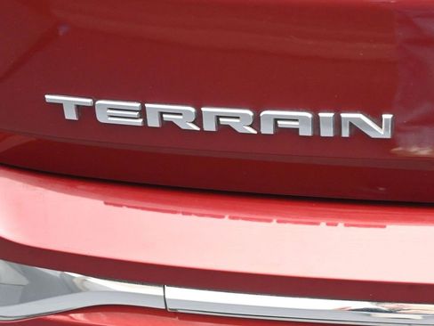 Used 2018 GMC Terrain Denali w/ Advanced Safety Package image 27