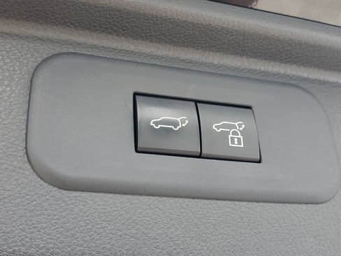 Certified 2025 Toyota Grand Highlander FWD image 10