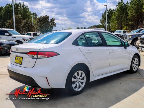 Used 2024 Toyota Corolla LE image 7