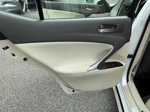 Used 2011 Lexus IS 250 AWD w/ Premium Pkg Value Edition image 21
