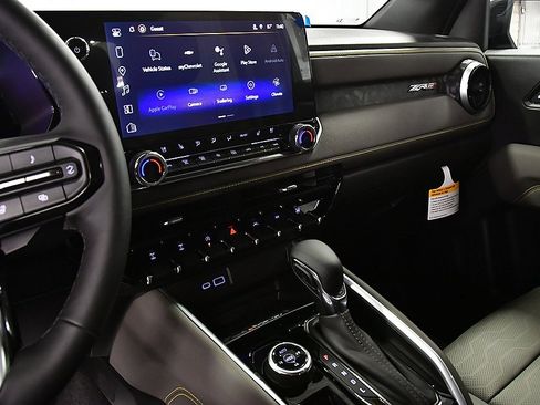 New 2026 Chevrolet Colorado ZR2 image 23