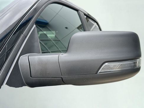 Used 2025 RAM 1500 Big Horn AWD/4WD image 5