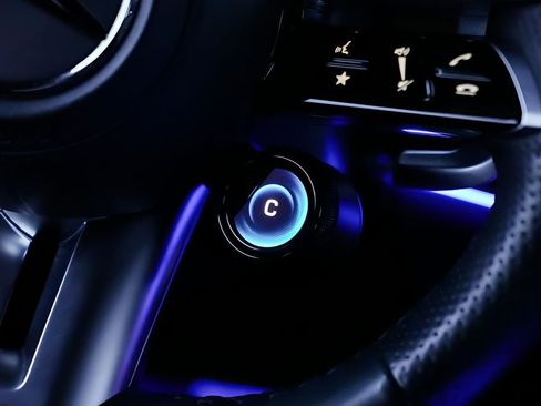 Used 2024 Mercedes-Benz GLS 63 AMG GLS 63 AMG image 39